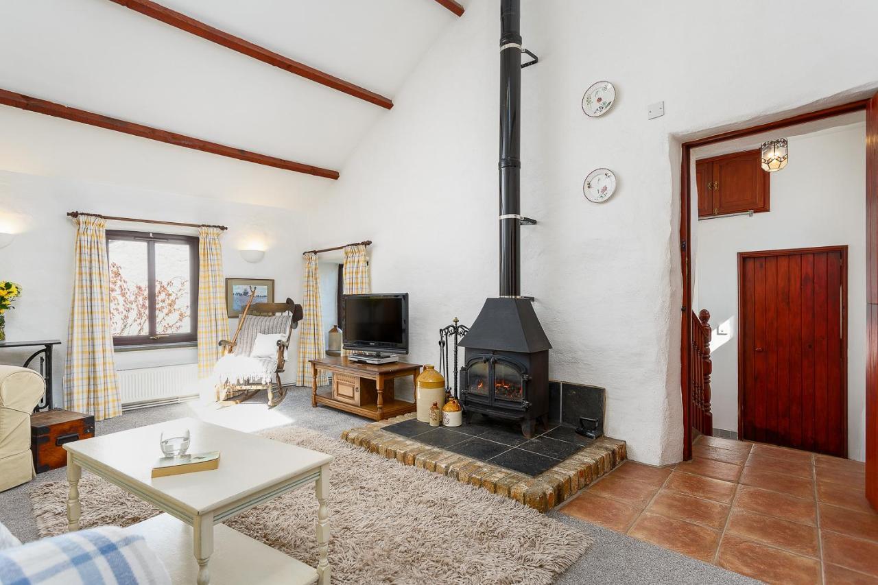 The Snug At Cornish Barn Holidays Truro Bagian luar foto