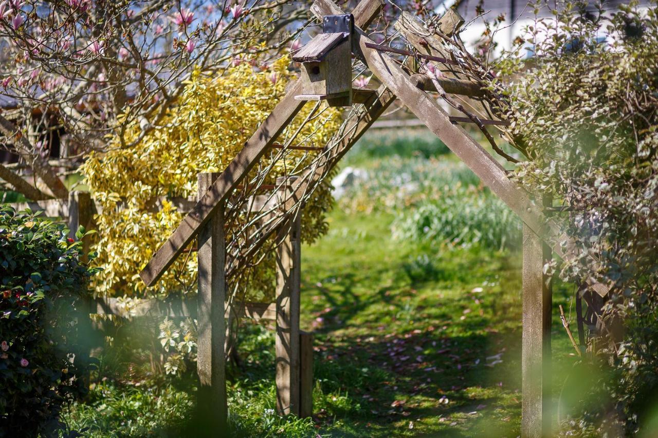 The Snug At Cornish Barn Holidays Truro Bagian luar foto